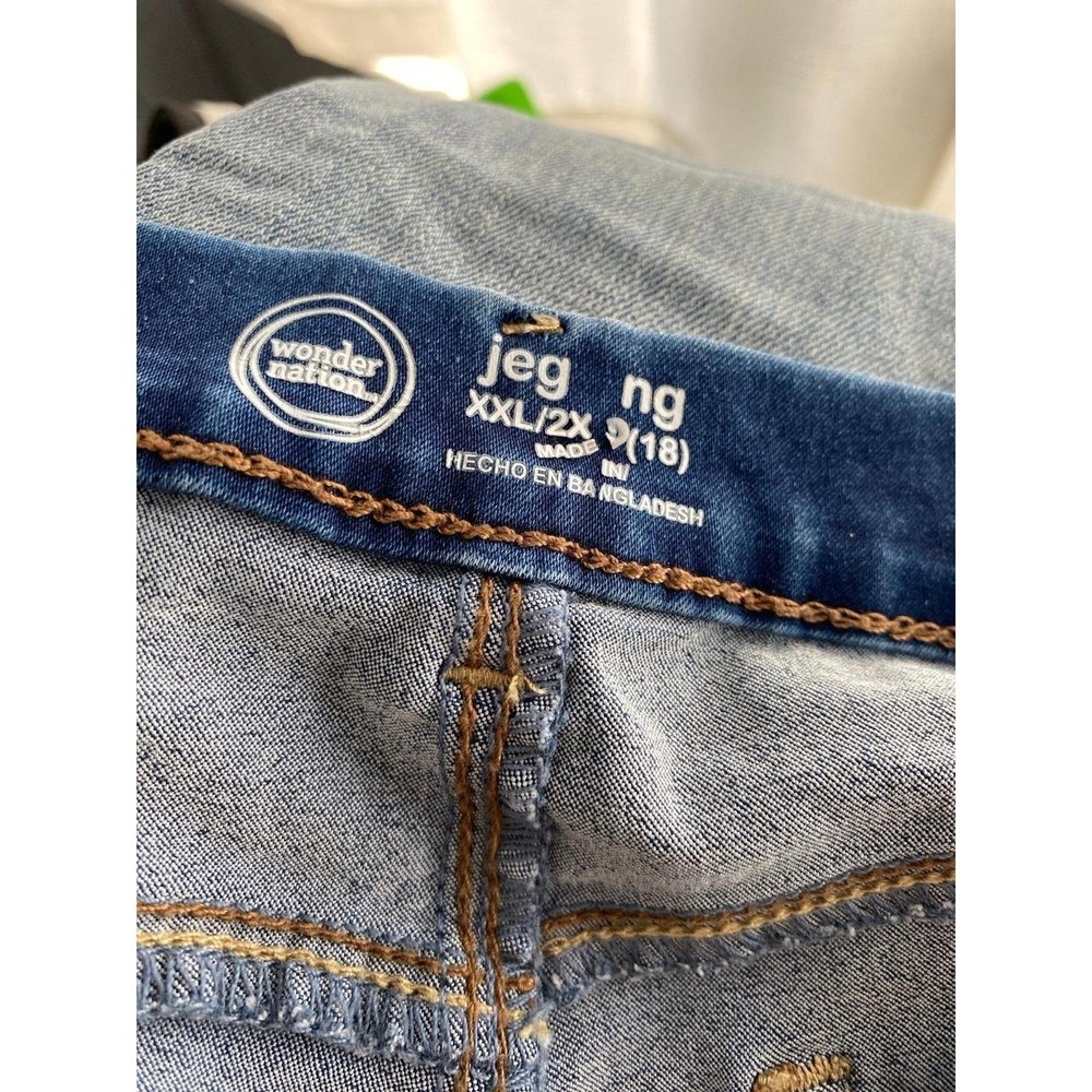 Jeans - Picture 2 of 2